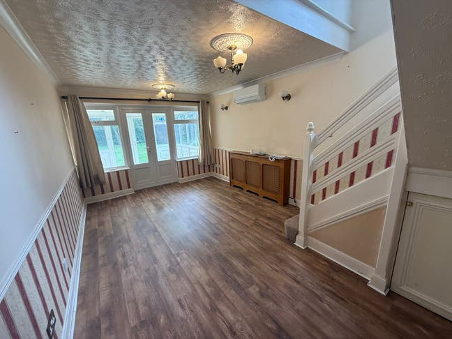 Excellent 1 Bedroom House in Hornchurch  Main Photo
