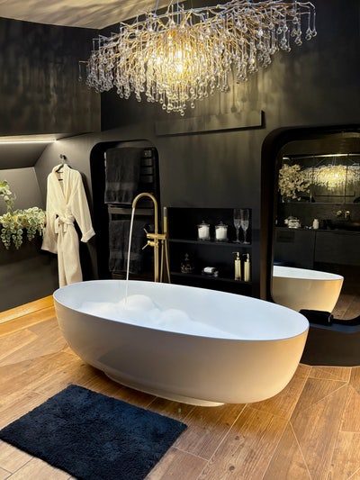 1 bedroom LUXURY apartment on Dutch Barge Main Photo