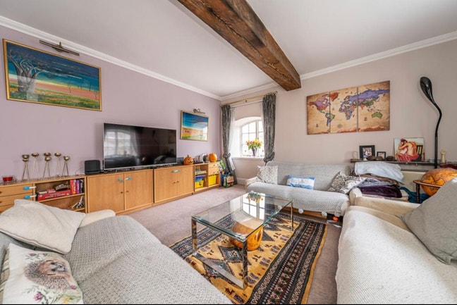 Bright Double Room in Vauxhall with Cavapoo! Main Photo