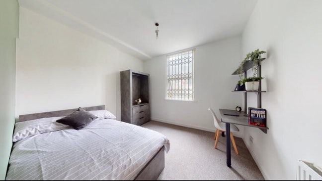 Premium 4-Bedroom Furnished Flat/Spacious rooms Main Photo