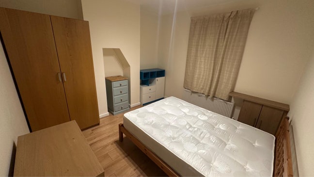 Double room no fee near town centre  Main Photo