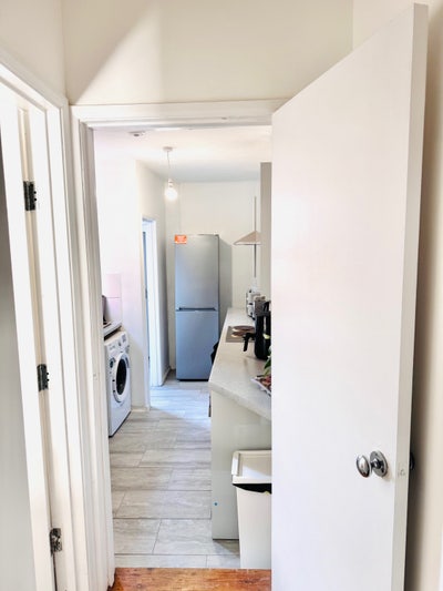 Large Double Room in New Clean House  Main Photo