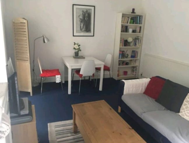 Large double room in East Finchley Main Photo