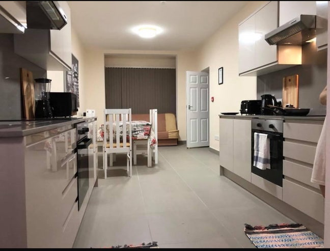 Double room / single use only n22 Main Photo