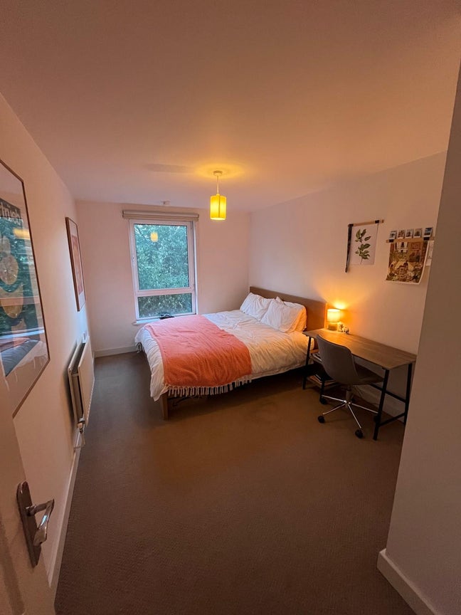Spacious and bright double-room in Greenwich Main Photo