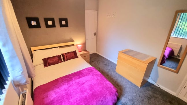 Beautiful all-inclusive studio available now Main Photo