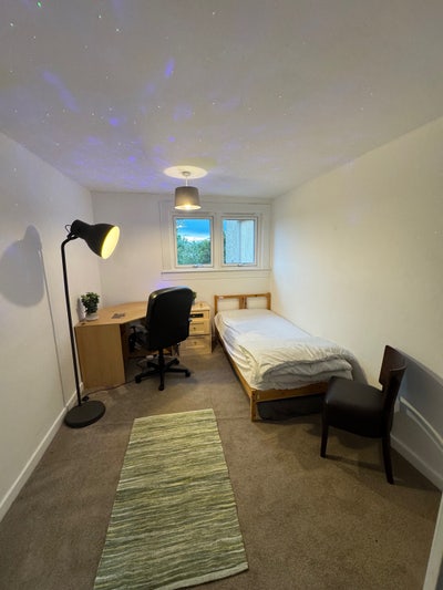 Double Room available Main Photo