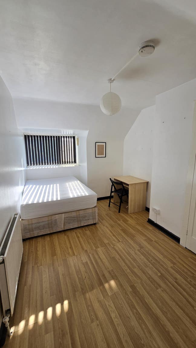 2 beautiful double rooms - E1 - Bethnal Green ! Main Photo