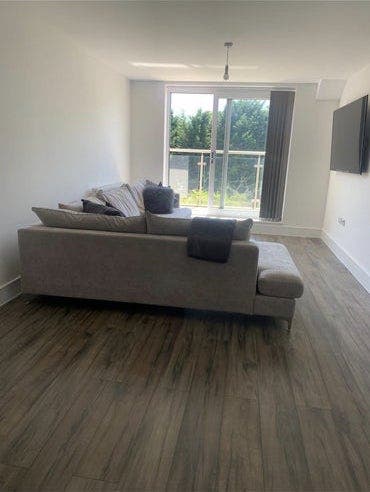 Large King with en-suite on keycoded development Main Photo