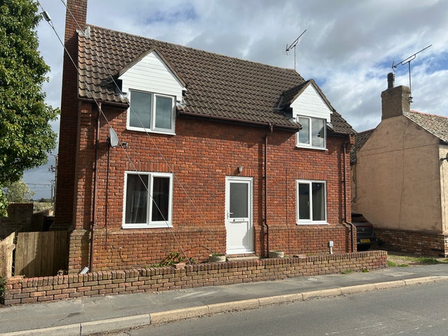 Double & en suite room in Littleport - refurbished Main Photo