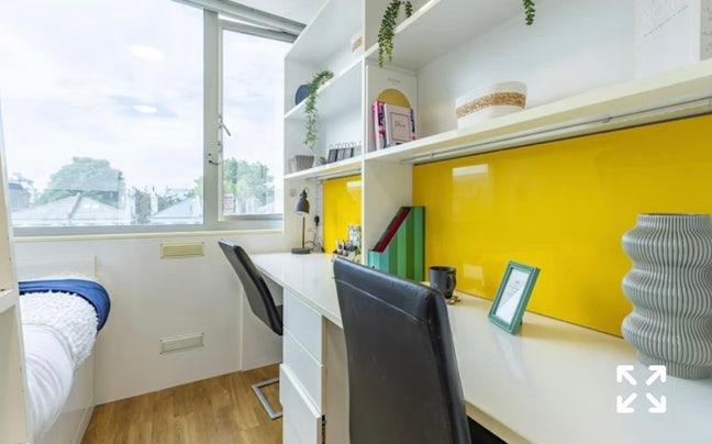 Twin Ensuite in Chelsea (Lightfoot Hall) – Male Fu Main Photo