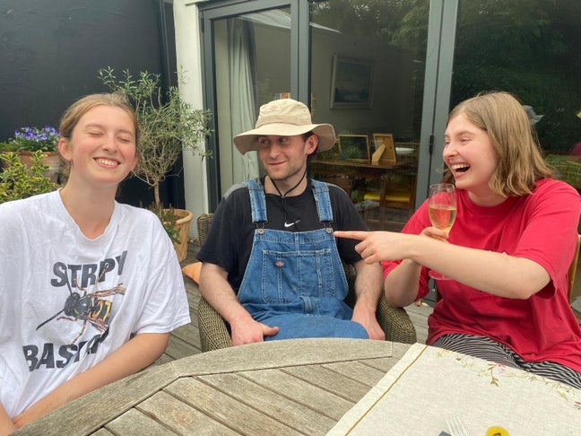 26 year old professional (law) looking for do... Main Photo