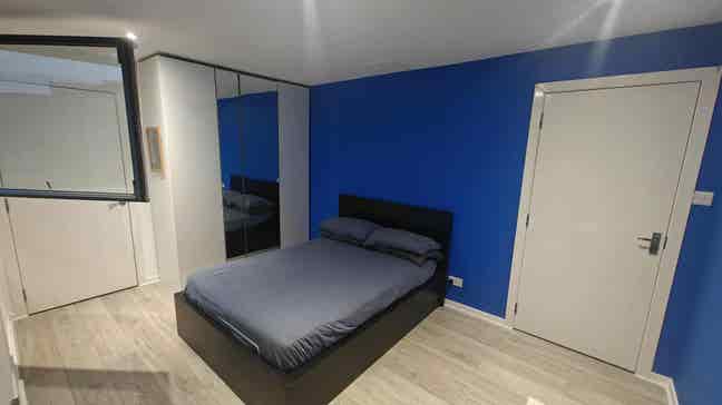 Luxury Furnished Double Ensuite on Cowcaddens Road Main Photo