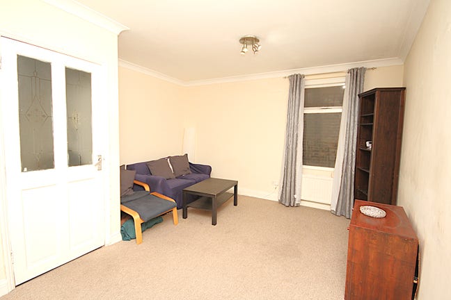 4 Bed 2 Bath Mews House Next to Jubilee Line Stn Main Photo