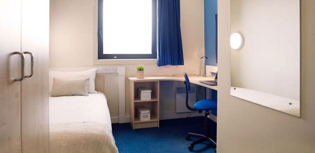 Student looking for affordable room near Abertay Main Photo