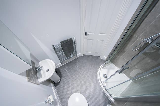 Three Ensuite Rooms - Close to Reading Station Main Photo