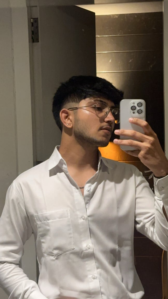 Student male seeks double room in Belfast Main Photo