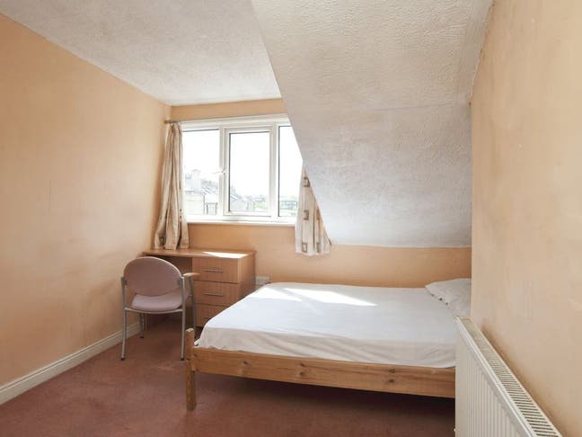 Dbl Rooms 10 mins from Bradford Uni & Interchange Main Photo
