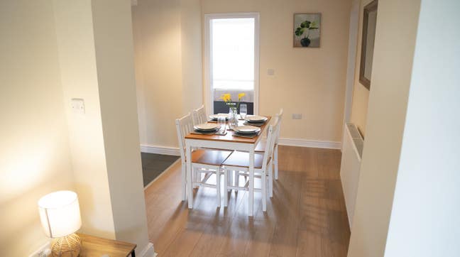 Double Ensuite Available in New Renovation Main Photo