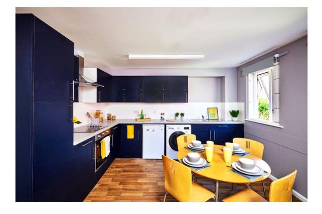 Woodhouse Flats, LS6 - Premium Serviced Ensuite Main Photo