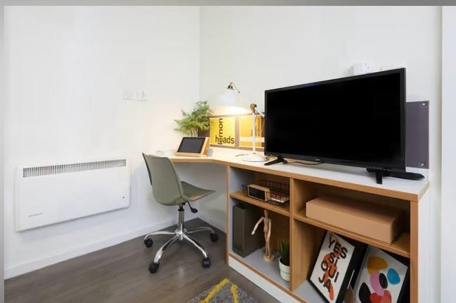 Merlin Heights - Gold Studio  Main Photo