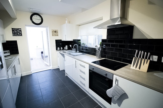 📢✨ Just Listed: No deposit required! Main Photo