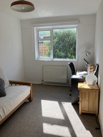 Light double room in Limehouse Main Photo
