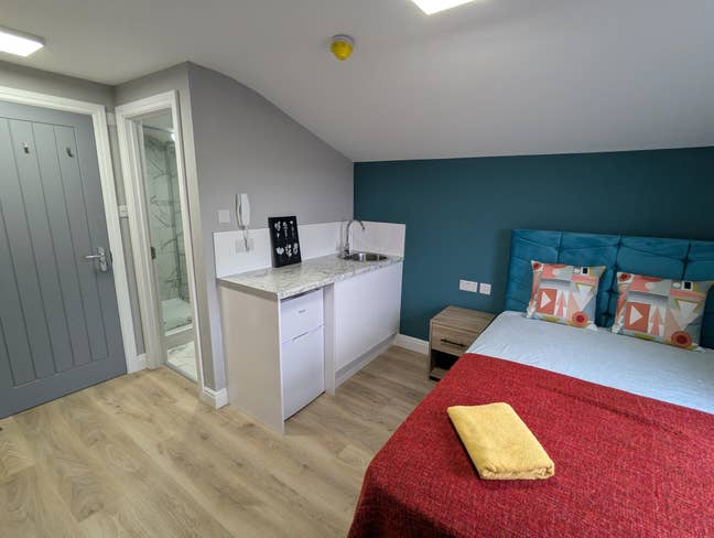 Super Double Ensuite Single Occupancy Free WIFI Main Photo