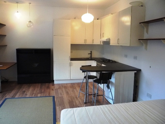 Delightful Studio Flat In Prime Location Main Photo