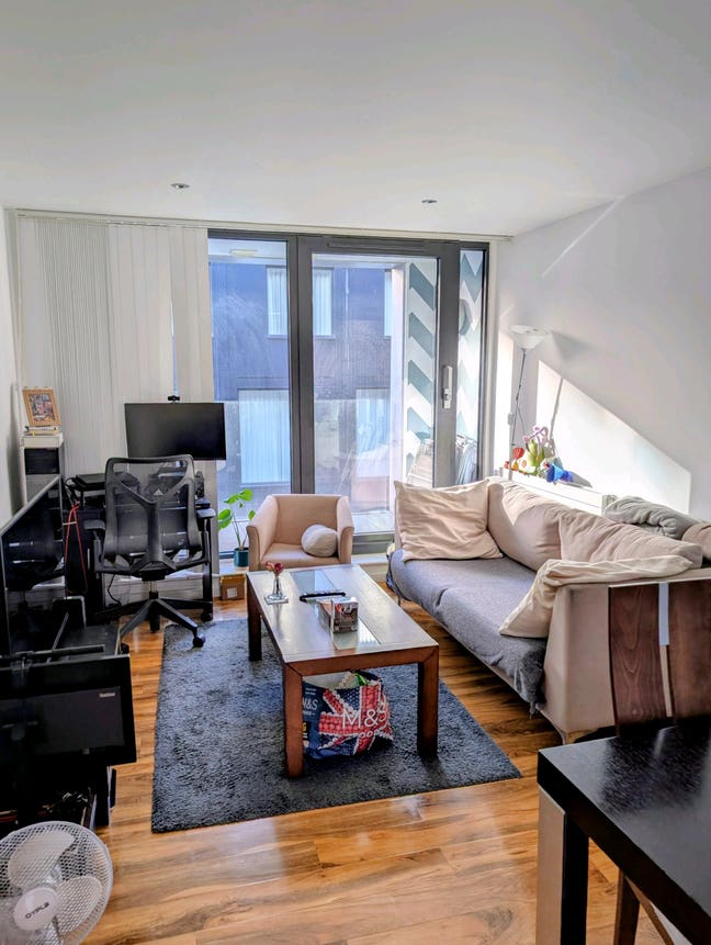 Double Room Available – Old Street, N1 Main Photo