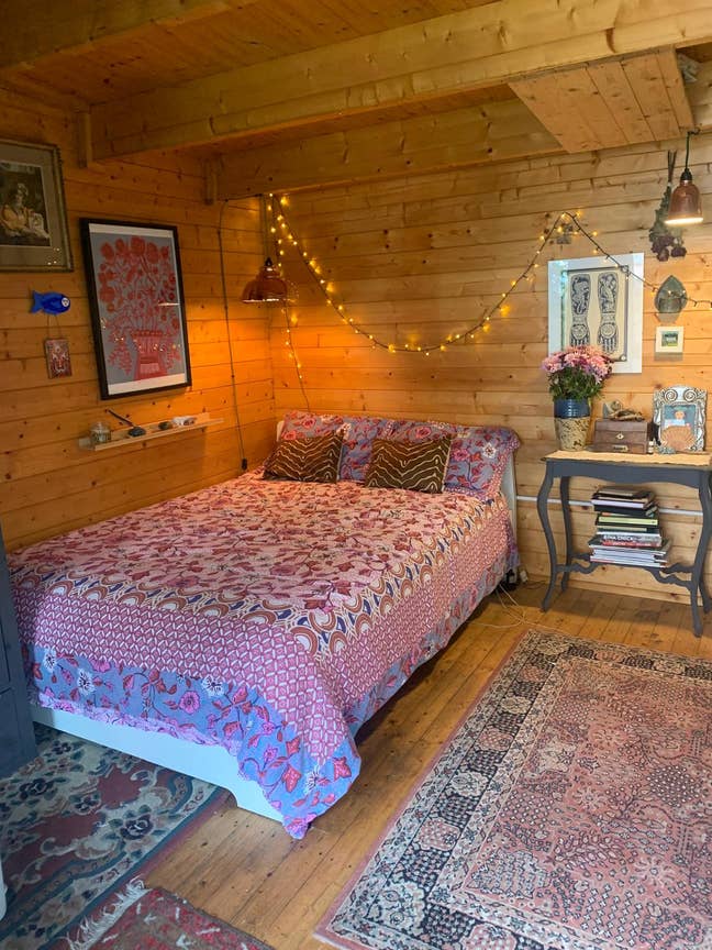 Lovely garden room available in comfy shared house Main Photo