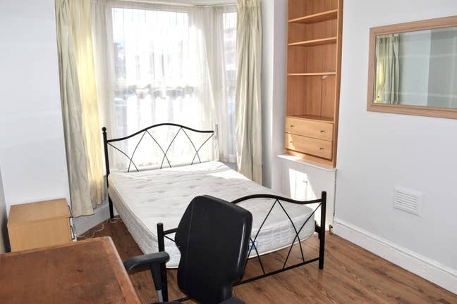 4 Bed Property Rusholme Bills Included Main Photo
