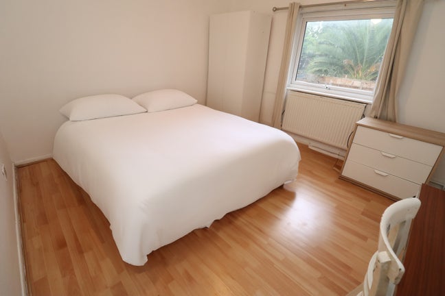 🔥 Special Offer – 3 Modern Rooms in Caledonian R Main Photo
