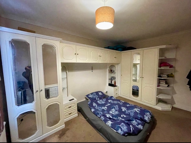 Fully Furnished Double Couple Room Available Main Photo