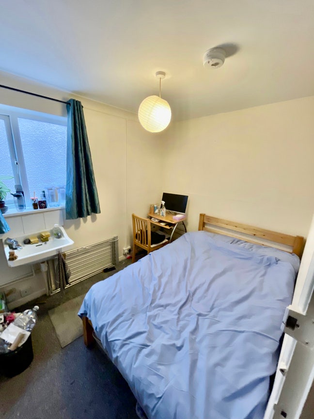 Double room on Sandfield Rd available! Main Photo