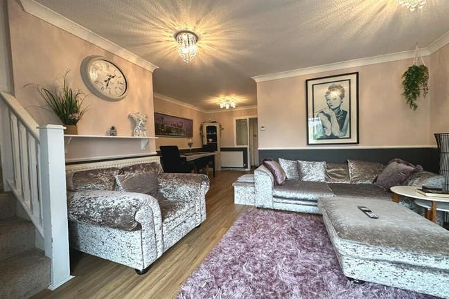 Double Room available immediately  Main Photo