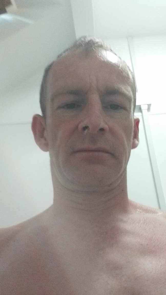 Bf looking for room to rent Main Photo