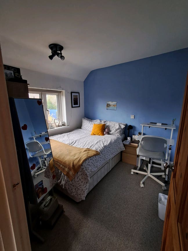 Room in a rwo bed house at Beeston Main Photo