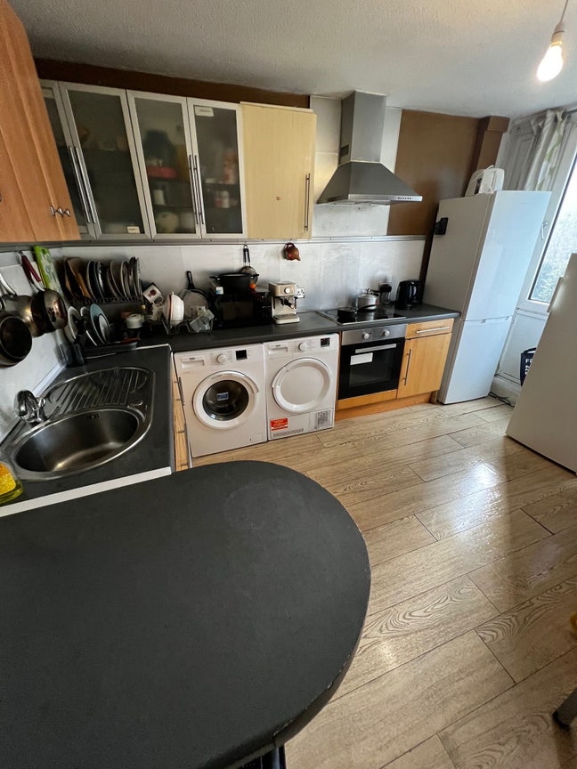 Lovely Small Double Room  Main Photo
