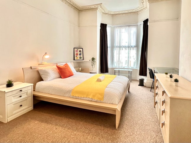 Southsea Rooms ⭐ No Deposit - Going Fast! 🔥 Main Photo
