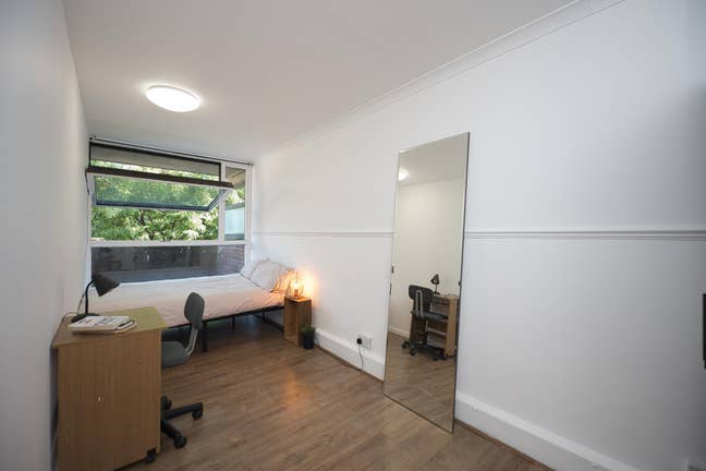 Double Rooms inc all bills Close to Victoria SW1V Main Photo