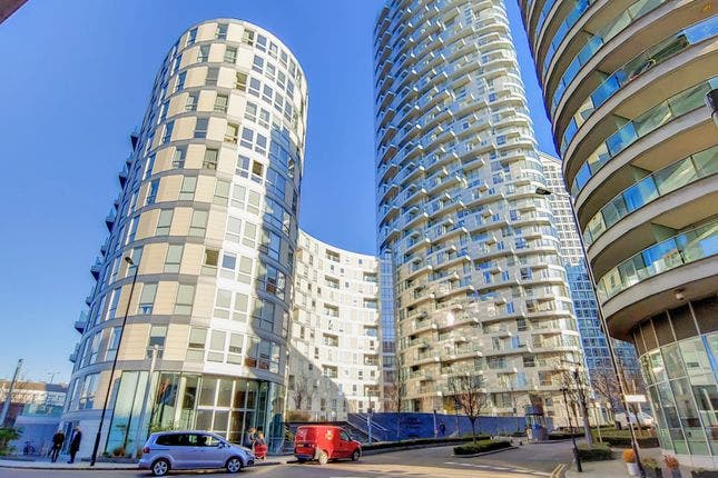 Canary Wharf Modern 2 bed Main Photo