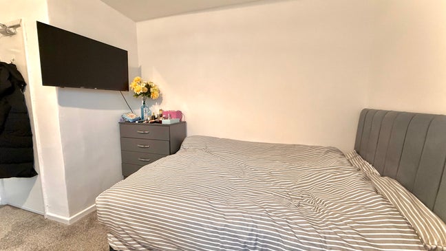 4 Rooms Available in House Share 500m to Hospital  Main Photo