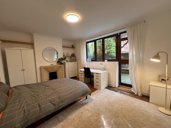 Cozy Garden Flat in the Heart of Stoke Newington  Main Photo