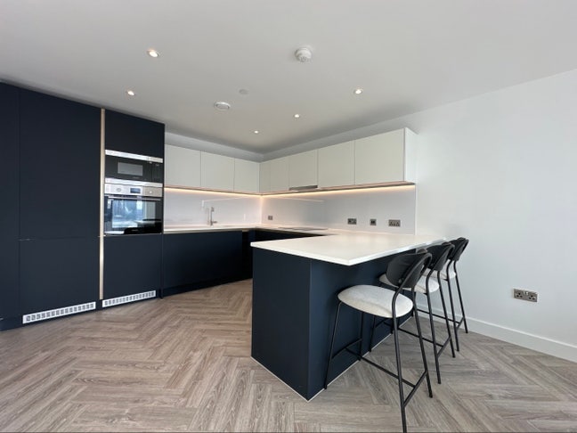 2 Bedroom Apartment Cortland by collier’s yard  Main Photo