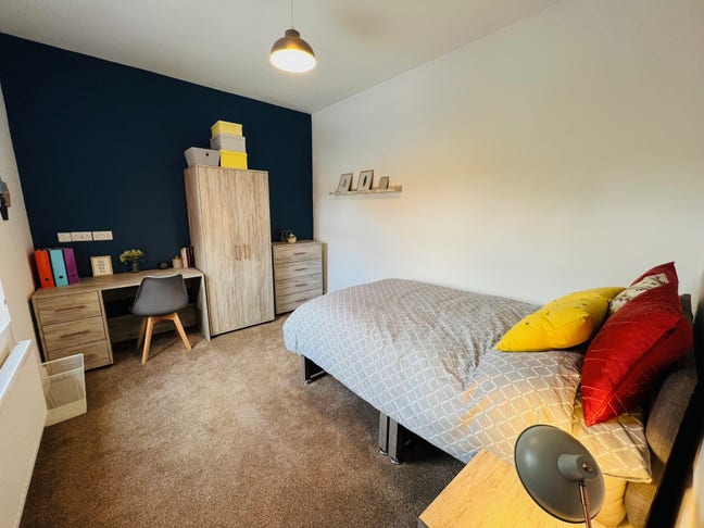 Live in Style in this Fabulous Home Main Photo