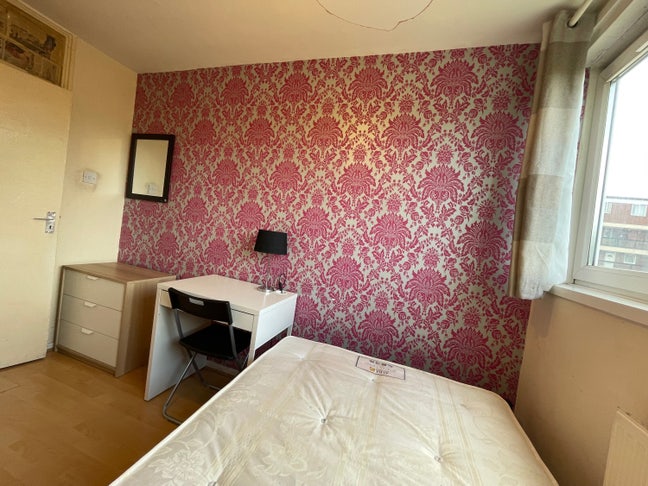 Vibrant DBL room ✨| 8min walk to Limehouse 🚂  Main Photo