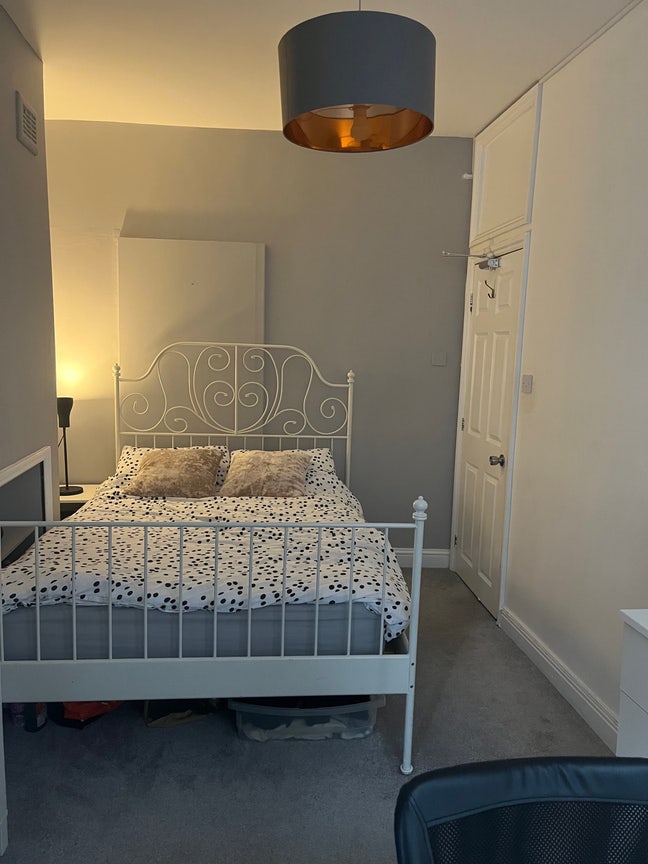 Double bedroom in Tooting Broadway! All bills incl Main Photo