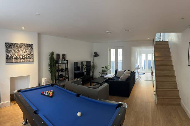 Great House - £1,100 Double Room Main Photo