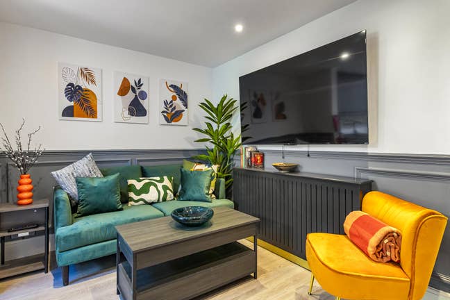 Brand New Luxury 6-Bed En-Suite in Wimbledon Main Photo